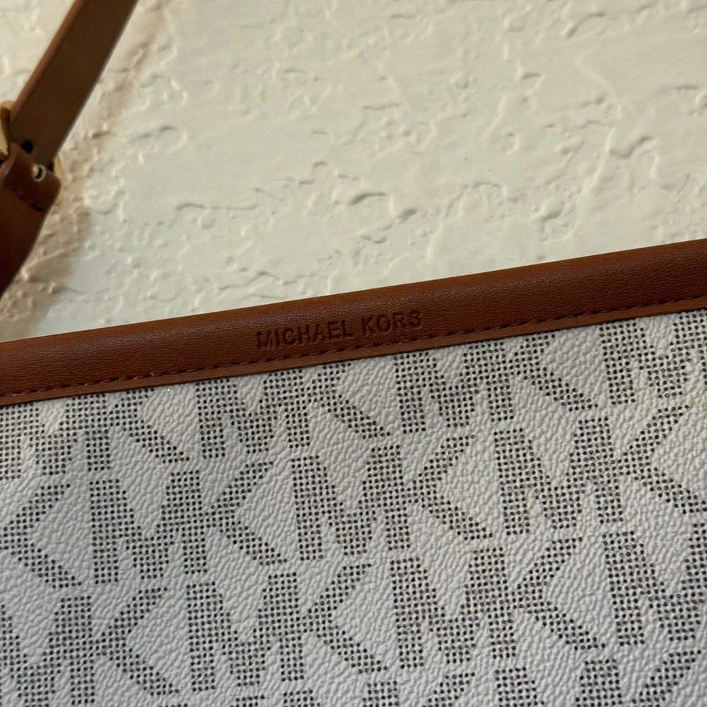 Michael‎ Kors MK Signature Logo Crossbody Bag White Brown Leather Trim 8x5 Small